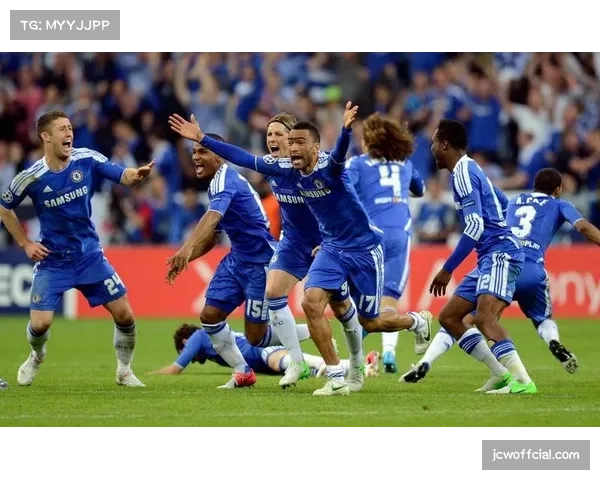 现场花絮：布雷斯特主场为一名百岁老球迷举办特别纪念仪式